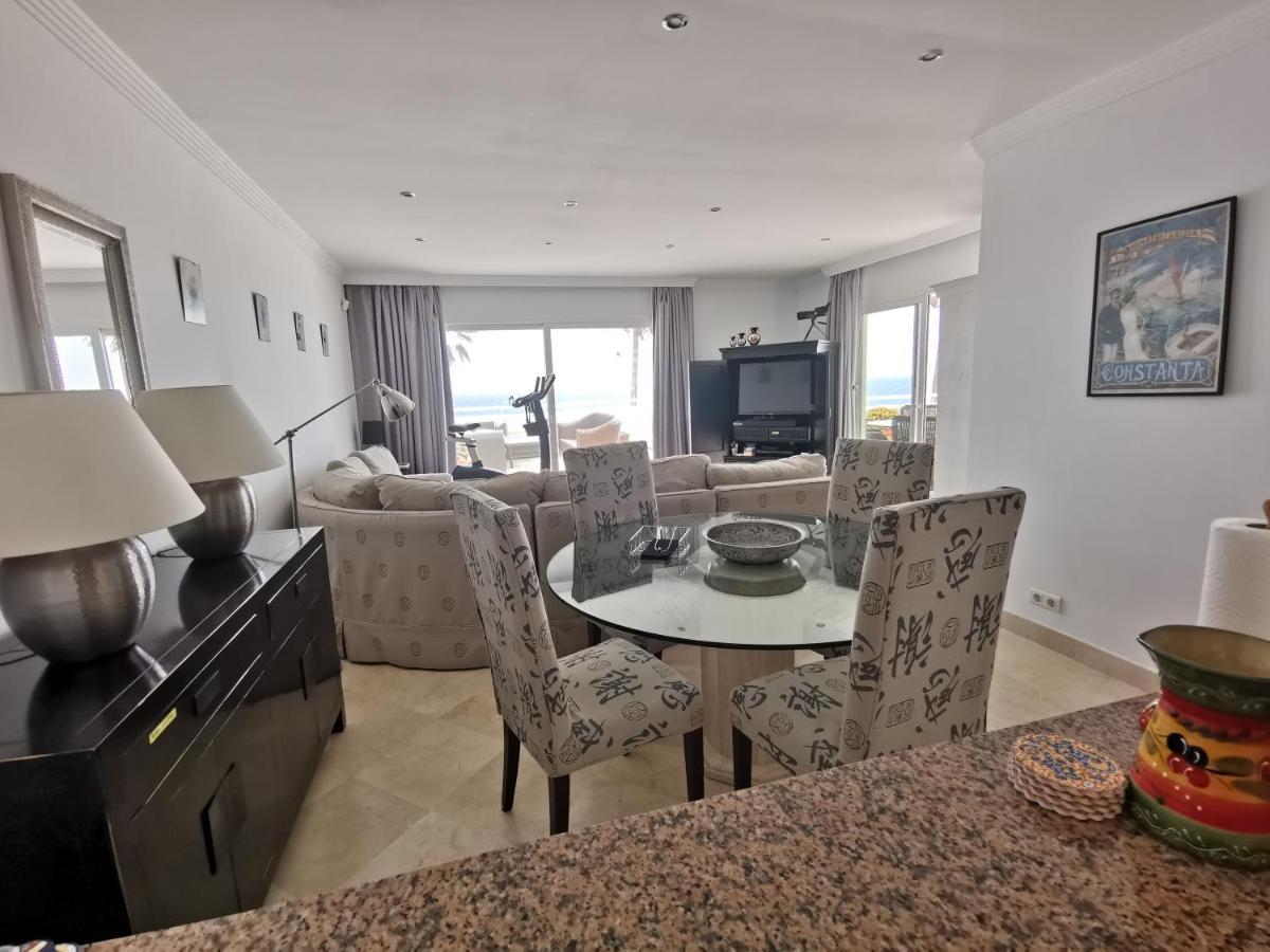 Sinfonia Del Mar Apartment Estepona Ngoại thất bức ảnh