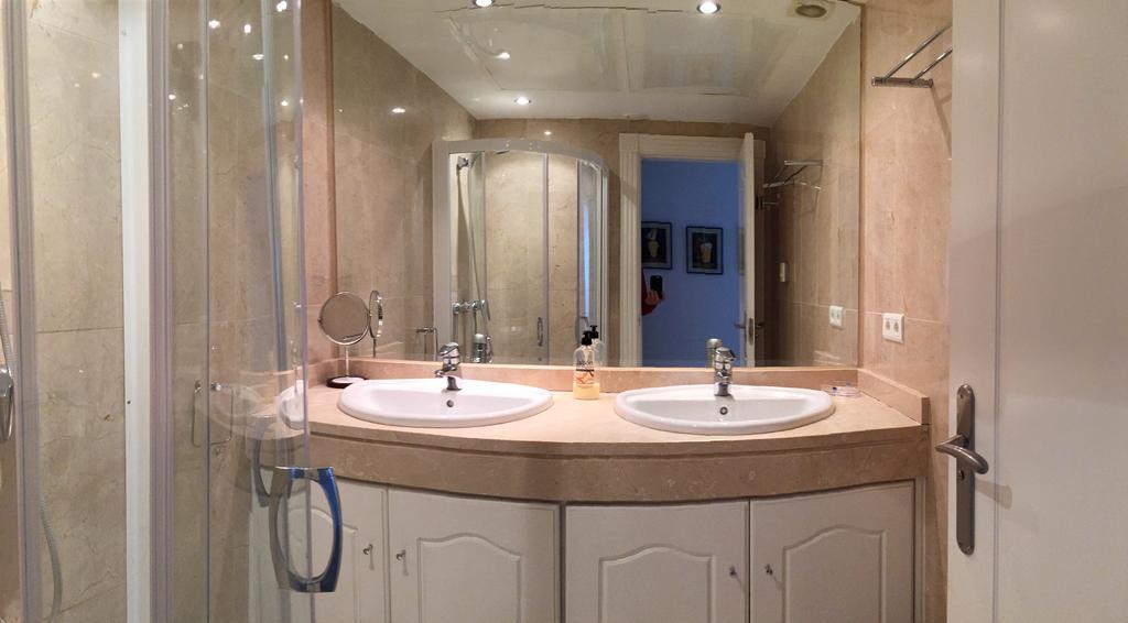 Sinfonia Del Mar Apartment Estepona Ngoại thất bức ảnh