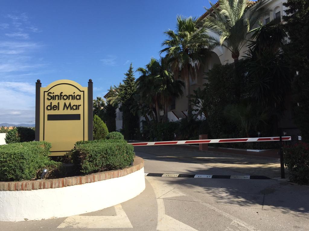 Sinfonia Del Mar Apartment Estepona Ngoại thất bức ảnh