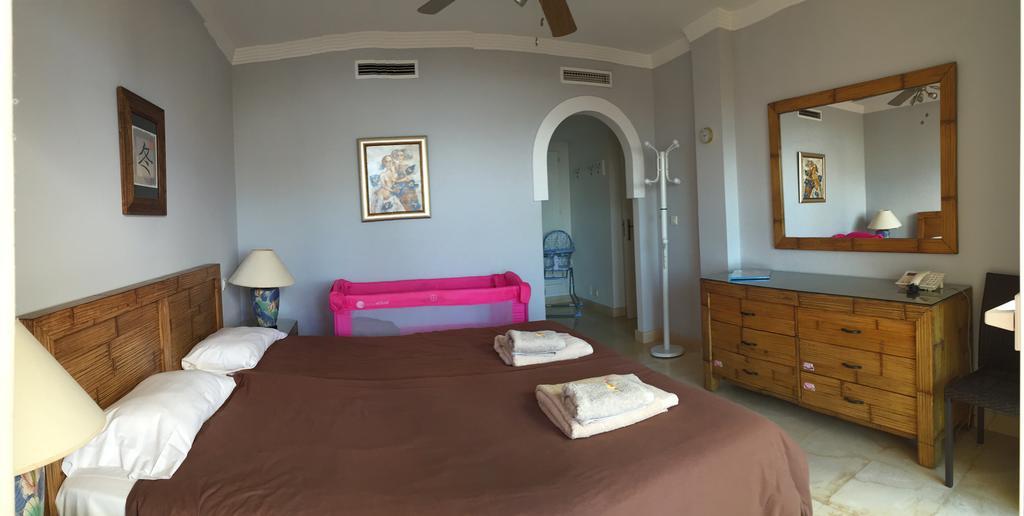 Sinfonia Del Mar Apartment Estepona Ngoại thất bức ảnh
