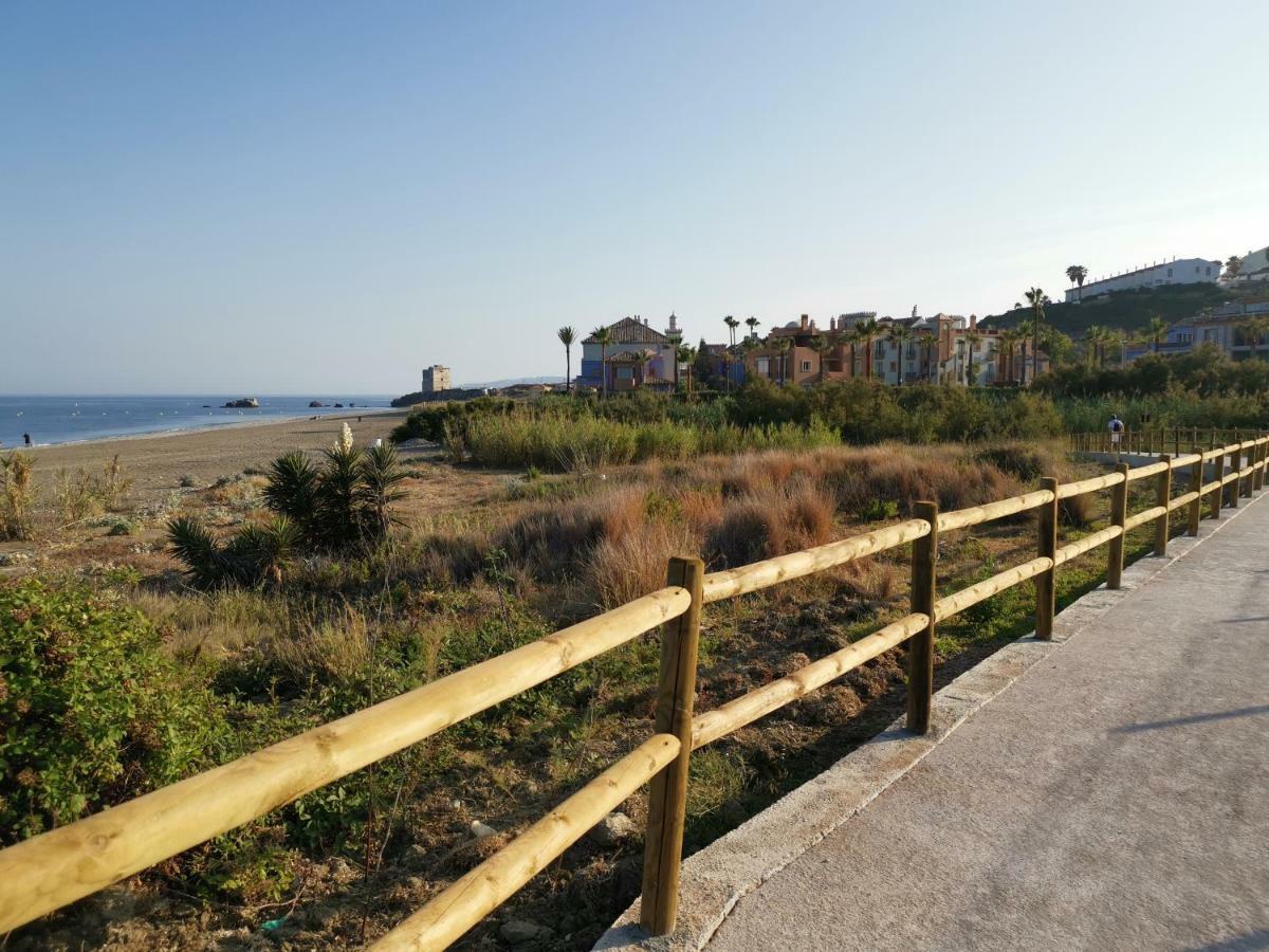 Sinfonia Del Mar Apartment Estepona Ngoại thất bức ảnh