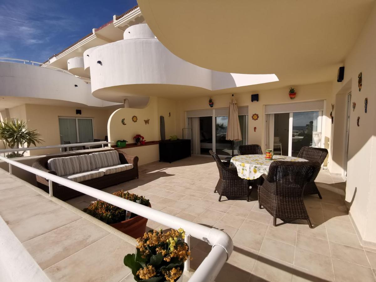 Sinfonia Del Mar Apartment Estepona Ngoại thất bức ảnh